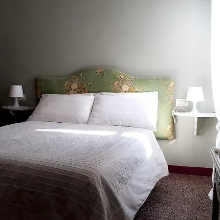 La Casa Dei Carrai Bed & Breakfast 3*