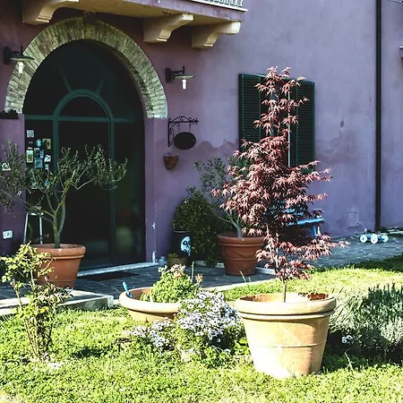 La Casa Dei Carrai Bed & Breakfast 3*